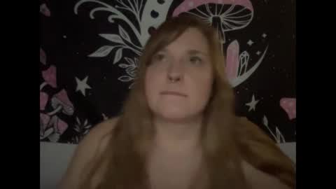 Snapshot of yourthickgingergoddess chatting on February 27, 4:31 am yourthickgingergoddess online show from February 27, 4:31 am