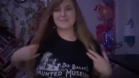 Snapshot of yourthickgingergoddess chatting on February 12, 12:37 am yourthickgingergoddess online show from February 12, 12:37 am