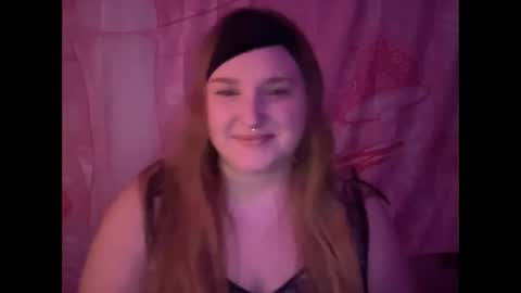 Snapshot of yourthickgingergoddess chatting on March 12, 5:17 pm yourthickgingergoddess online show from March 12, 5:17 pm