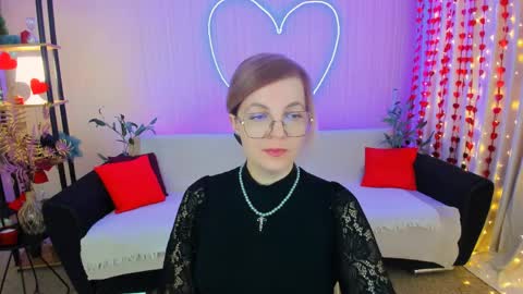 Alice online show from March 30, 9:20 am