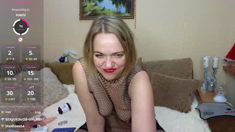Snapshot of yourxqueen chatting on December 29, 3:46 pm YourXQueen online show from December 29, 3:46 pm