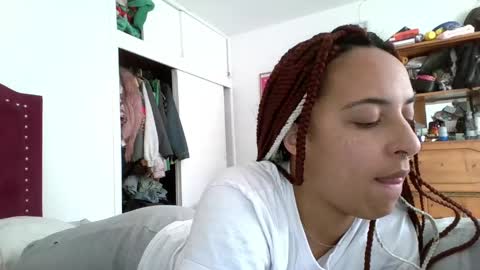 elizabeth  ju   online show from May 5, 1:58 pm