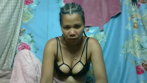 yrrinah online show from September 13, 12:24 pm
