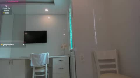 Yuki online show from November 22, 12:35 am