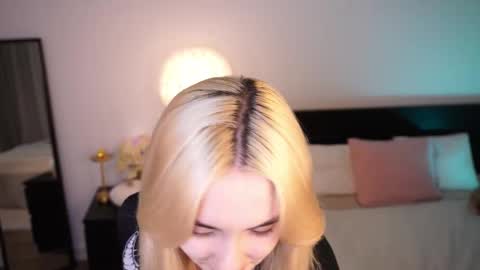 Kim online show from January 9, 9:08 pm