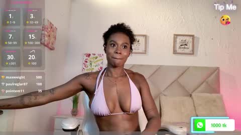 Snapshot of yuliana_milleer chatting on September 21, 8:07 pm Yuliana online show from September 21, 8:07 pm