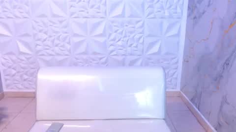 Snowflake online show from March 27, 4:36 am