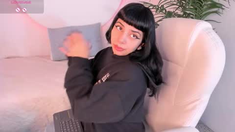 YUMEKO  online show from September 20, 1:20 pm