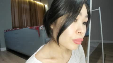 Snapshot of yummi_kim chatting on December 20, 4:20 am Yumi online show from December 20, 4:20 am