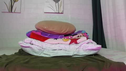 yummy chesca online show from December 8, 10:57 pm