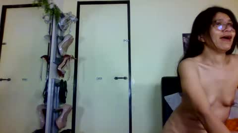 yummylheng online show from February 25, 6:36 am