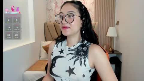 Snapshot of yuna__min chatting on September 27, 2:57 pm Yuna  online show from September 27, 2:57 pm