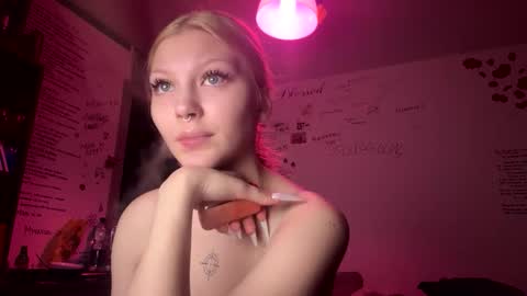 yunarosee online show from November 11, 11:35 pm