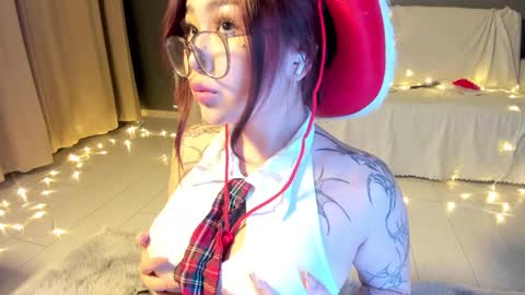 Hi My name Yuriko online show from December 27, 7:14 pm