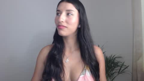 yuzii Im new to these pages so I hope you guys are kind to me. online show from December 19, 10:57 pm