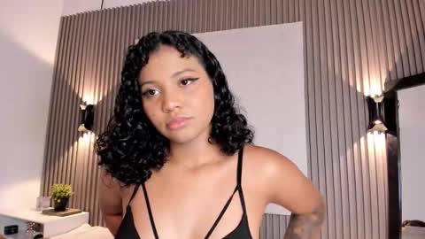 Snapshot of zafiiraa chatting on October 3, 1:27 pm zafira online show from October 3, 1:27 pm