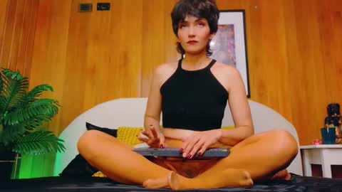 Snapshot of zafiro_gem_ chatting on October 11, 8:55 pm Karina  online show from October 11, 8:55 pm