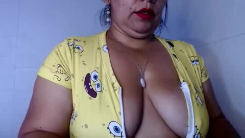 Zahi ... wants to play with everyone...yessss online show from May 28, 1:42 pm
