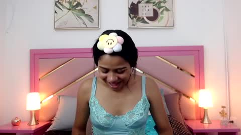 Snapshot of zaira_angel chatting on March 3, 5:15 pm Zaira Angel online show from March 3, 5:15 pm