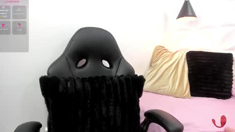 zaira_sweet4 online show from March 5, 3:24 am