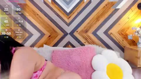 Zaira  online show from January 6, 8:01 pm