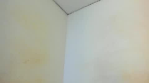 Snapshot of zamara__ chatting on February 24, 12:35 pm Zamara online show from February 24, 12:35 pm