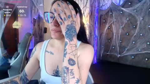 Snapshot of zami_escobar_of chatting on October 19, 5:59 pm online show from October 19, 5:59 pm