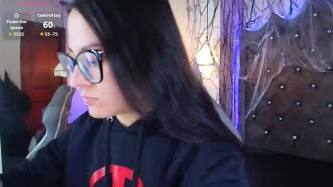 Snapshot of zami_escobar_of chatting on October 12, 6:43 pm online show from October 12, 6:43 pm