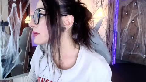 Snapshot of zami_escobar_of chatting on October 16, 9:39 pm online show from October 16, 9:39 pm