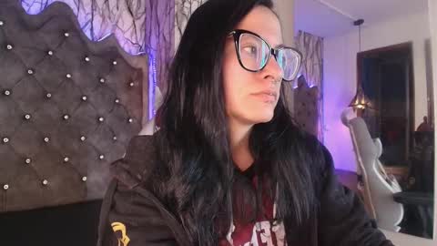   online show from November 17, 5:57 pm