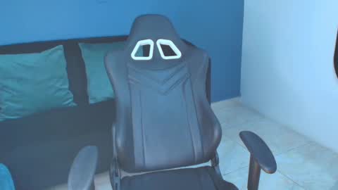 zamira_taylor online show from December 20, 5:11 am