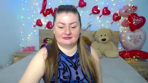 zannadreil online show from February 5, 7:10 pm