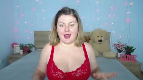 zannadreil online show from January 28, 5:43 am