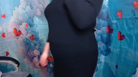 zannadreil online show from February 12, 8:21 pm