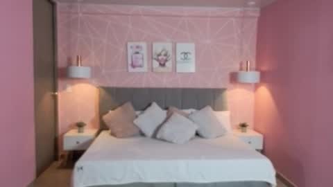 Snapshot of zara__sweet chatting on October 15, 1:14 pm Zara Sweet online show from October 15, 1:14 pm