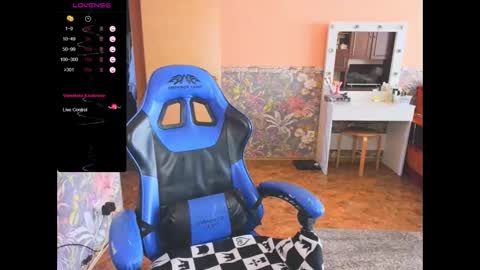 chaturcum online show from October 16, 7:00 am