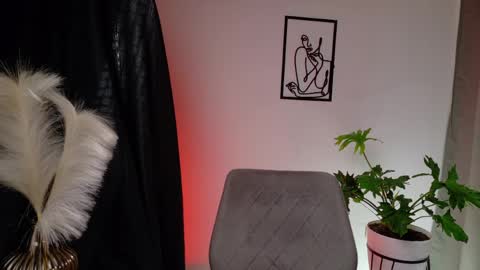 Zara Nova online show from April 1, 3:42 pm