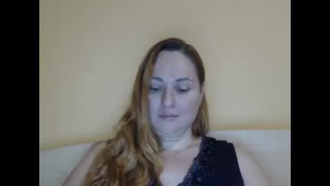 Snapshot of zara_red chatting on October 26, 3:29 pm Kate. if im not here im here foxy red333 online show from October 26, 3:29 pm