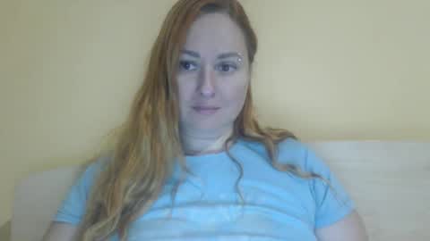 Snapshot of zara_red chatting on September 30, 11:16 am Kate. if im not here im here foxy red333 online show from September 30, 11:16 am