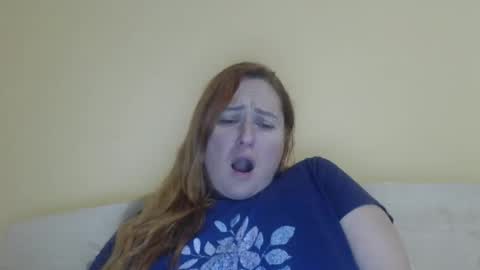 Snapshot of zara_red chatting on October 8, 4:22 pm Kate. if im not here im here foxy red333 online show from October 8, 4:22 pm