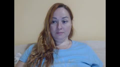 Snapshot of zara_red chatting on October 20, 8:06 am Kate. if im not here im here foxy red333 online show from October 20, 8:06 am