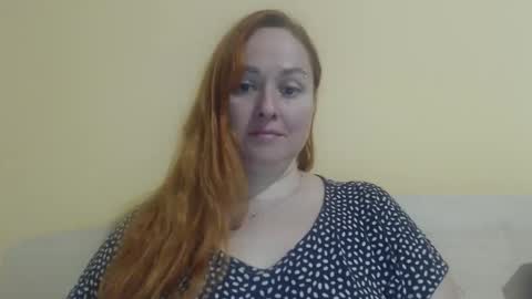 Snapshot of zara_red chatting on October 4, 11:27 am Kate. if im not here im here foxy red333 online show from October 4, 11:27 am