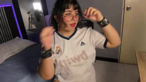 zara  online show from November 16, 1:51 am