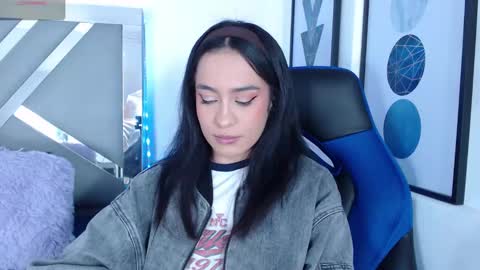 Snapshot of zaradames_ chatting on February 26, 4:19 am zaradames_ online show from February 26, 4:19 am