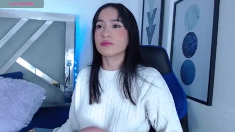 Snapshot of zaradames_ chatting on February 18, 5:53 am zaradames_ online show from February 18, 5:53 am