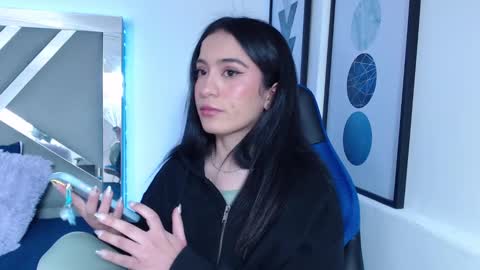 Snapshot of zaradames_ chatting on December 28, 4:41 am zaradames_ online show from December 28, 4:41 am