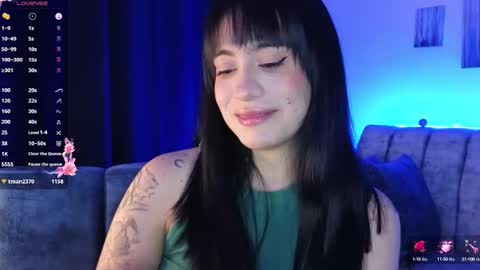 Snapshot of zaradames_ chatting on September 13, 5:37 am zaradames_ online show from September 13, 5:37 am