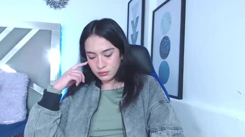 Snapshot of zaradames_ chatting on December 22, 5:34 am zaradames_ online show from December 22, 5:34 am