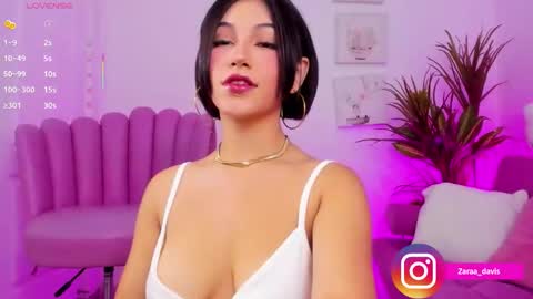 Zara online show from November 4, 8:25 pm