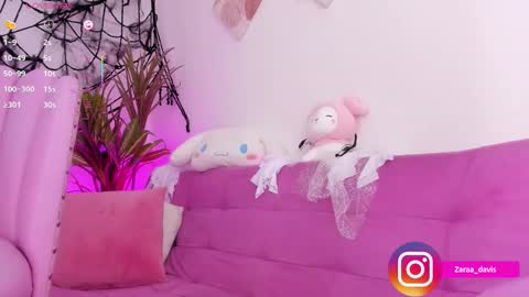 Snapshot of zaradaviss chatting on October 17, 2:15 am Zara online show from October 17, 2:15 am